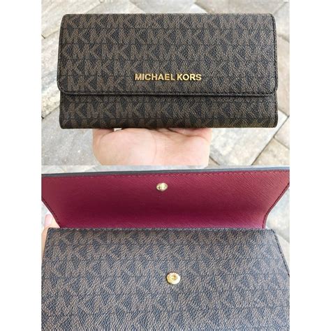 michael kors wallets.|Michael Kors discontinued wallets.